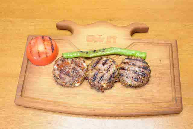 Kaşarlı Köfte